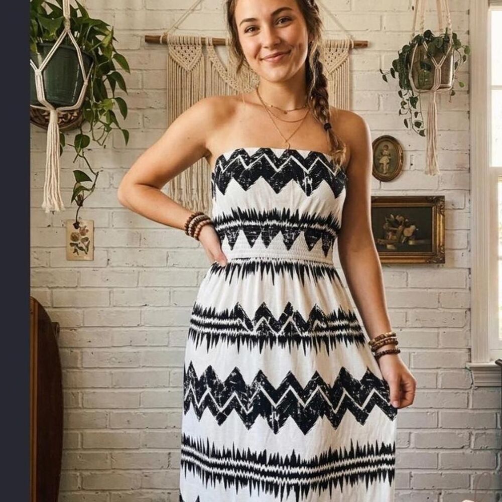 Peaches Love Cream California Women's Black and White Dress